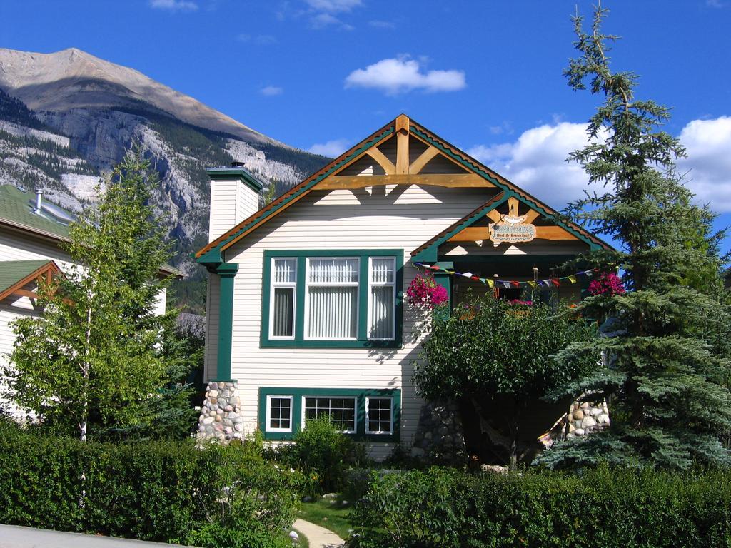 Avens Renaissance B&B Canmore Exteriér fotografie